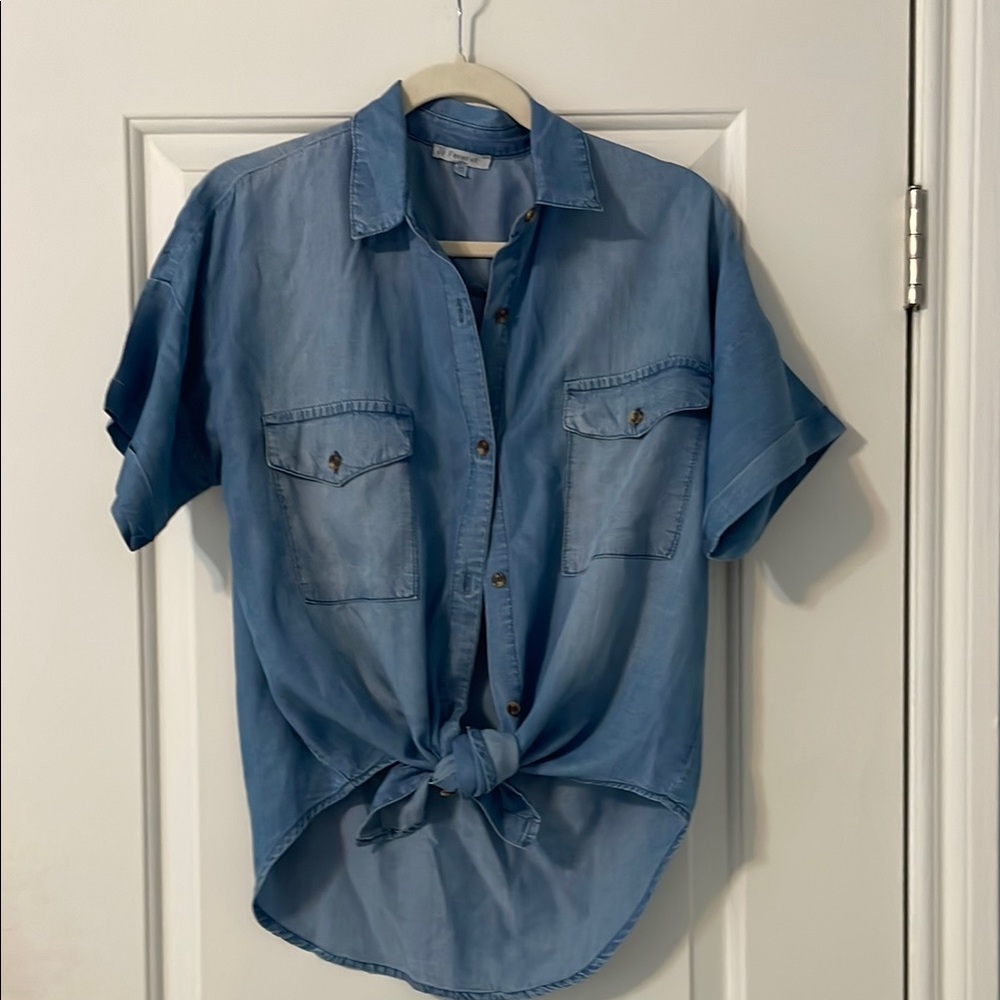 Casual Blue Button Down Shirt with Short Sleeves